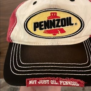 New penzoil hat . SnapBack hat which adjustable.